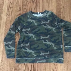 Camo lightweight sweatshirt